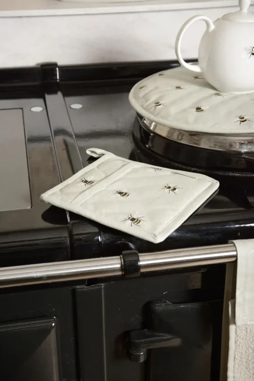 Sophie Allport Tea|Pot Grabs-Bees Pot Grab
