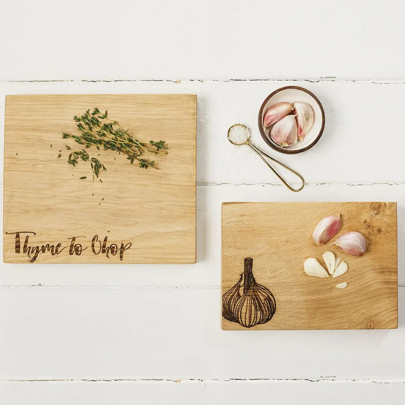 Selbrae Chopping Boards-Garlic Oak Chopping Board - 19cm
