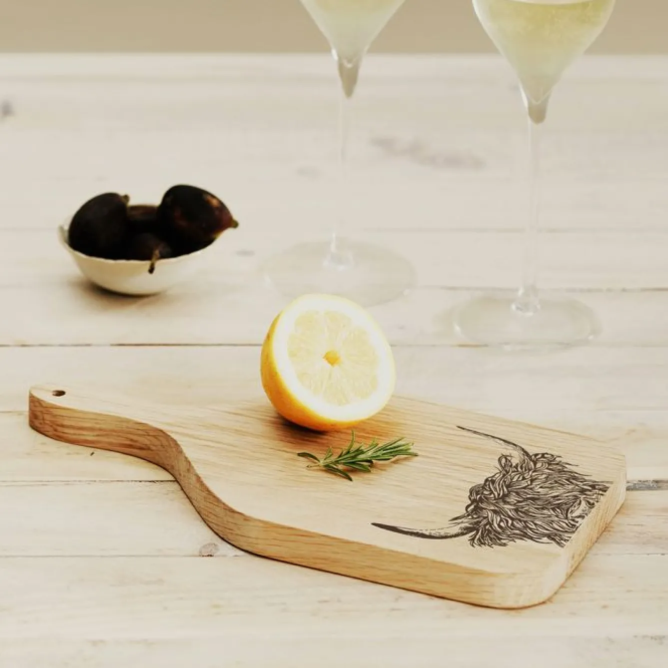 Selbrae Serving Plates & Boards-Highland Cow Oak Hanging Paddle