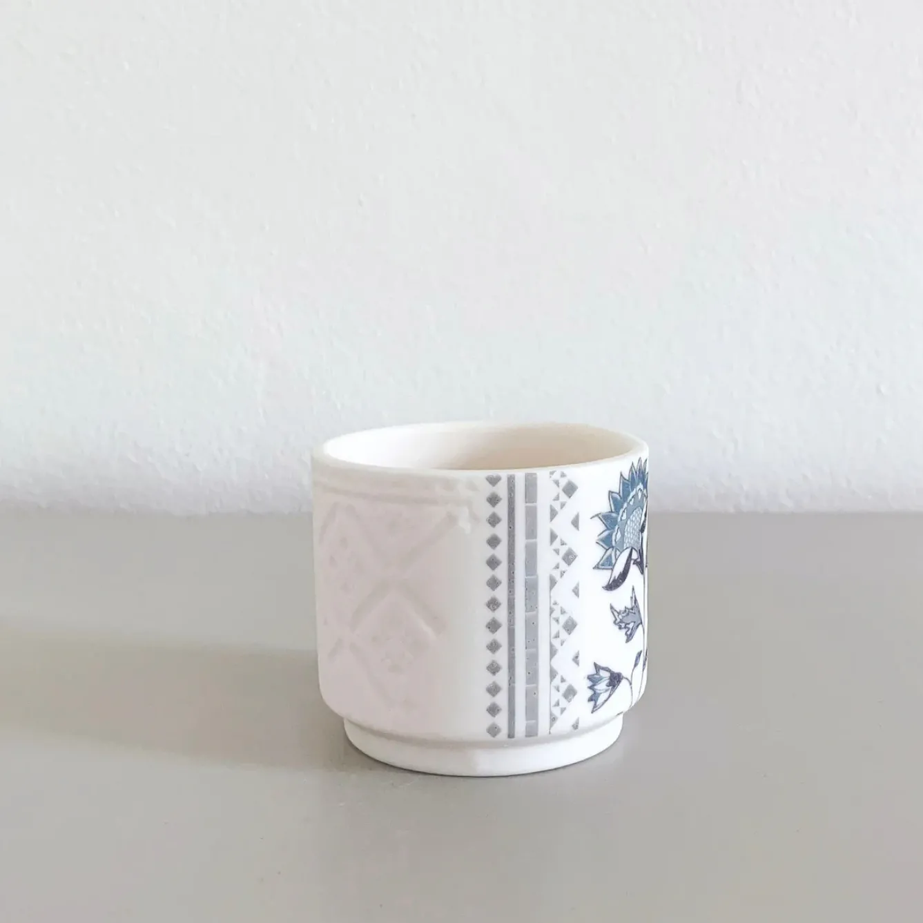 Alex Allday Tea|Home Fragrance-Jasmine Ceramic Small Footed Tea Light Holder