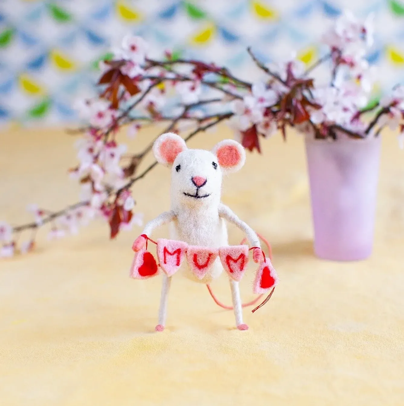 Sew Heart Felt Mother's Day|Mother's Day-Mouse with Mum Bunting
