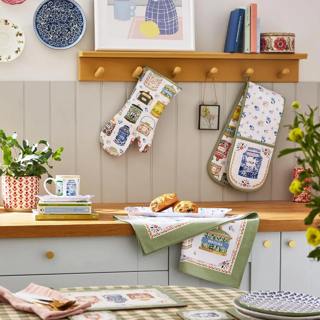 Ulster Weavers Tea|Tea Towels-Tea Tins Cotton Tea Towel