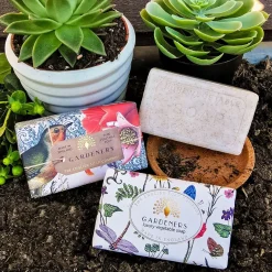 English Soap Company Soaps & Lotions-Vintage Exfoliating Gardeners Soap